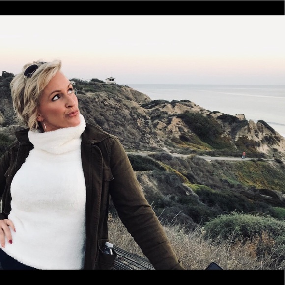 “Meet the Posher” - Picture 6 of 8